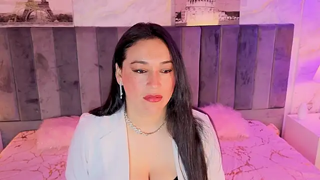 Elizabeth bennett 6 online show from January 2026 11:45:02 AM