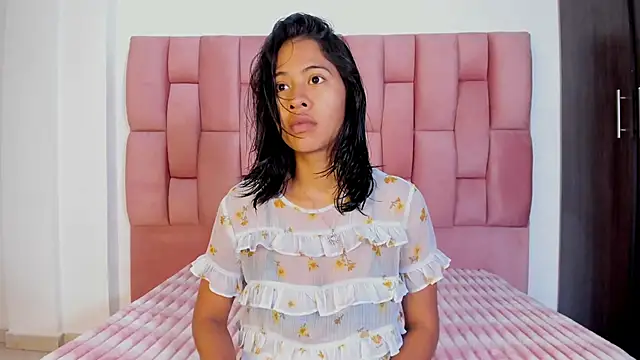 Snapshot of EuphoriaSavage chatting on October 2025 12:50:01 PM EuphoriaSavage online show from October 2025 12:50:01 PM