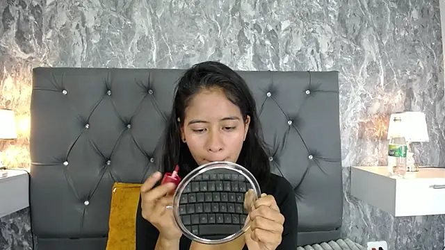 Snapshot of EuphoriaSavage chatting on November 2025 01:10:01 PM EuphoriaSavage online show from November 2025 01:10:01 PM