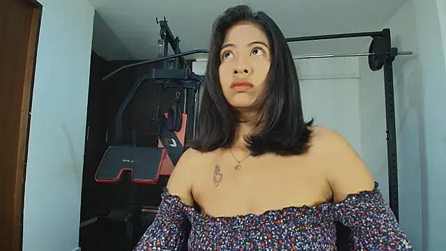 Snapshot of EuphoriaSavage chatting on November 2025 12:51:01 PM EuphoriaSavage online show from November 2025 12:51:01 PM