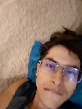 Aaron Eze online show from February 2026 08:36:02 PM