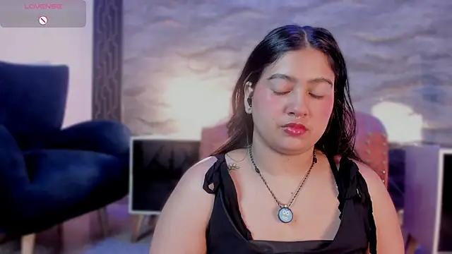 lilithst  online show from November 2025 08:40:01 PM