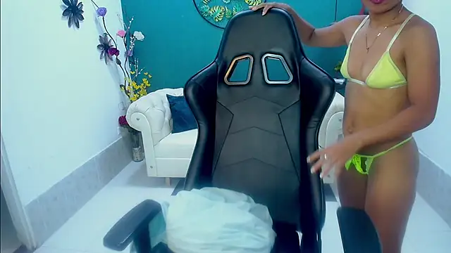 Miagreys1 online show from November 2025 11:14:01 AM