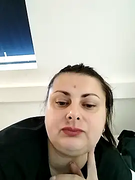 Snapshot of Geeni chatting on October 2025 03:45:02 PM Geeni online show from October 2025 03:45:02 PM