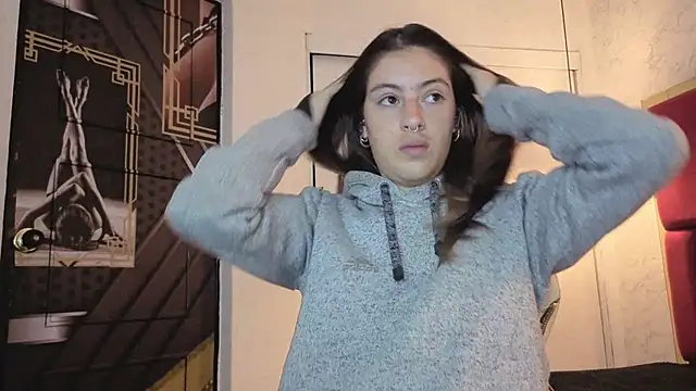 Snapshot of moon_winy chatting on November 2025 11:32:02 AM moon winy online show from November 2025 11:32:02 AM