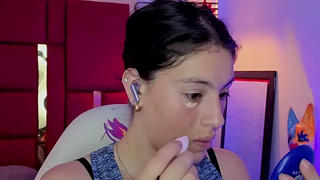 moon winy online show from March 2026 11:27:01 AM