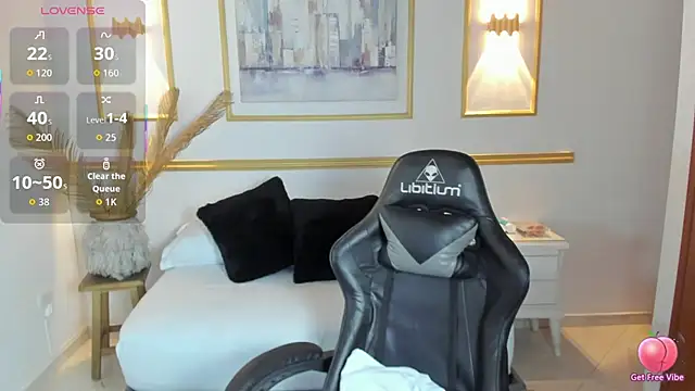 Snapshot of karlyy_ chatting on November 2025 07:16:02 PM karlyy online show from November 2025 07:16:02 PM