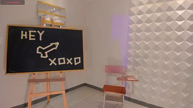 ScarlettBlaze  online show from October 2025 01:01:02 PM