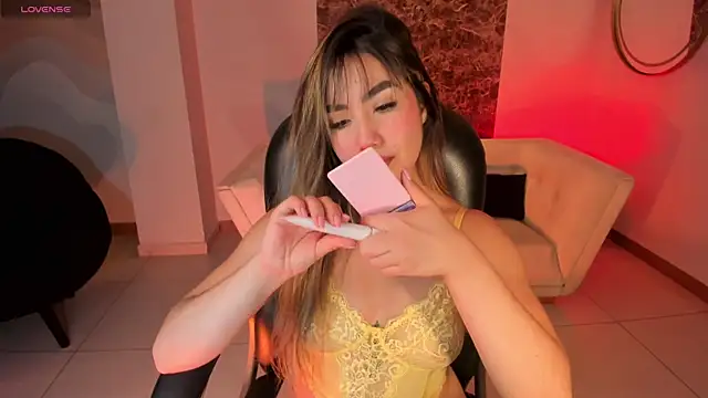 AnnieMonroe1 online show from January 2026 11:48:01 AM