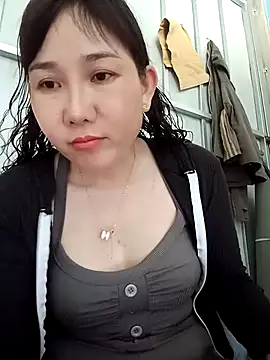 Snapshot of Ana-love2025 chatting on November 2025 02:56:02 AM Ana-love2025 online show from November 2025 02:56:02 AM