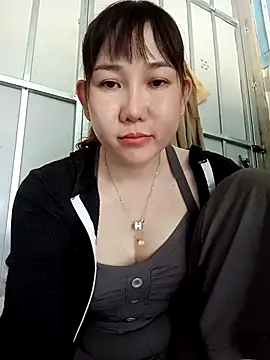 Snapshot of Ana-love2025 chatting on November 2025 01:05:02 AM Ana-love2025 online show from November 2025 01:05:02 AM