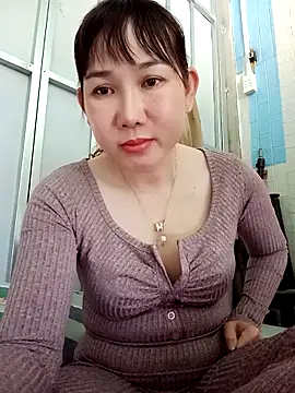 Snapshot of Ana-love2025 chatting on November 2025 01:17:02 AM Ana-love2025 online show from November 2025 01:17:02 AM