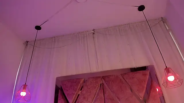 eimy angels online show from November 2025 05:00:02 PM