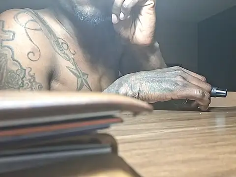 Snapshot of inked_rayray chatting on April 2026 10:26:01 PM inked rayray online show from April 2026 10:26:01 PM