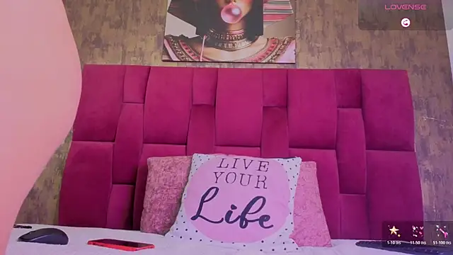 camila  bouzas online show from February 2026 10:48:01 AM