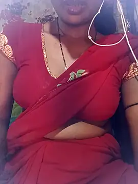 Snapshot of Hot_Lilly02 chatting on November 2025 04:34:02 AM Hot Lilly02 online show from November 2025 04:34:02 AM