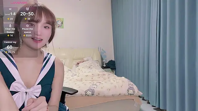 Momo-999 online show from November 2025 07:24:02 PM