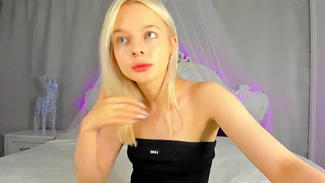 AlessaKiss online show from May 2026 05:24:01 AM