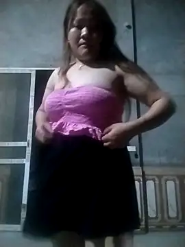 mai-cute online show from October 2025 01:01:02 PM