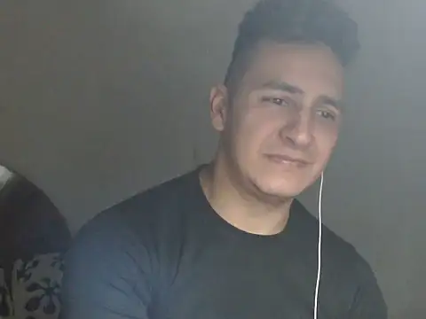 DarkTheKing online show from November 2025 04:26:02 AM