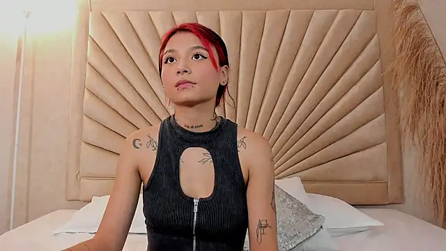 Emma duff online show from November 2025 07:25:01 PM