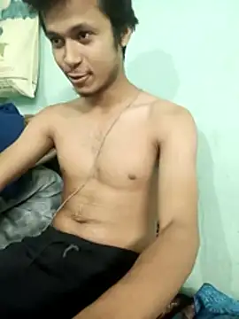 maxmishra18 online show from November 2025 07:47:02 AM