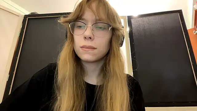 JuneCooper online show from October 2025 11:43:01 AM