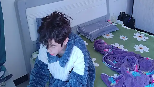 Stuffy-111 online show from October 2025 04:20:01 AM