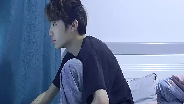 Stuffy-111 online show from April 2026 10:42:02 PM