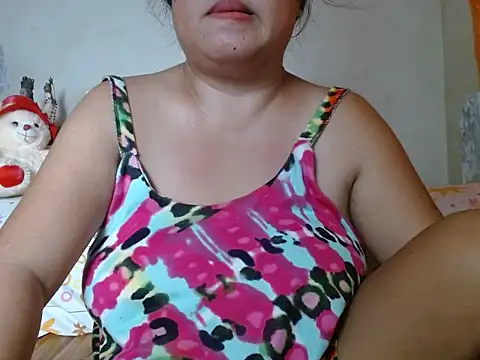 lovenaya online show from May 2026 01:12:01 AM