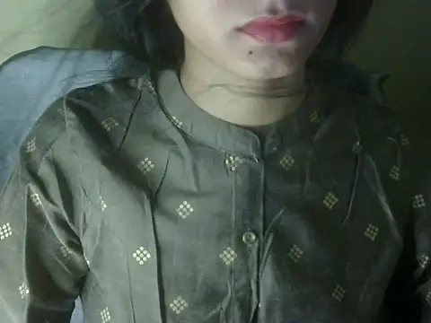Snapshot of Shezi_N chatting on April 2026 01:38:02 PM Shezi N online show from April 2026 01:38:02 PM