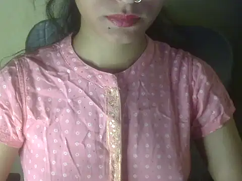 Snapshot of Shezi_N chatting on May 2026 01:52:02 PM Shezi N online show from May 2026 01:52:02 PM