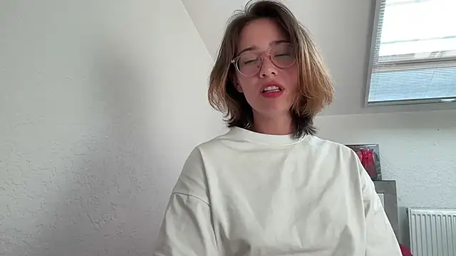 Snapshot of WillHannah chatting on July 2026 02:43:01 PM WillHannah online show from July 2026 02:43:01 PM