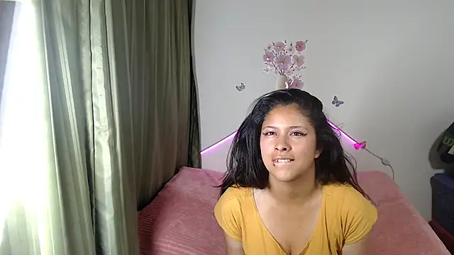 Snapshot of DANYXS chatting on November 2025 02:00:02 AM DANYXS online show from November 2025 02:00:02 AM