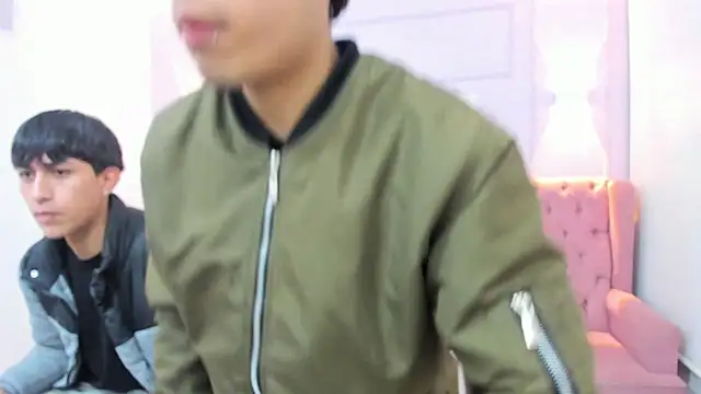 hoot booys  online show from January 2026 09:18:02 PM