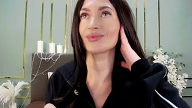 Snapshot of JaneWalch chatting on December 2025 10:45:02 AM JaneWalch online show from December 2025 10:45:02 AM