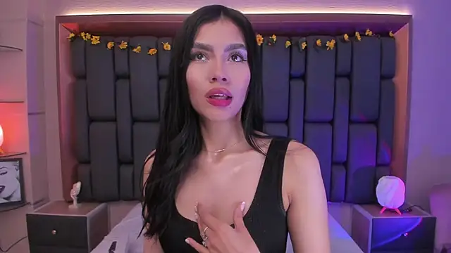 TanyaBello online show from November 2025 02:21:01 PM