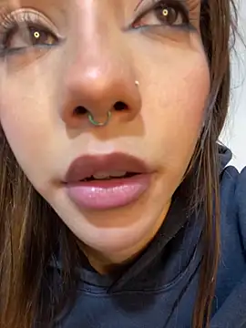 Snapshot of MiaaCute- chatting on May 2026 08:50:02 PM MiaaCute- online show from May 2026 08:50:02 PM