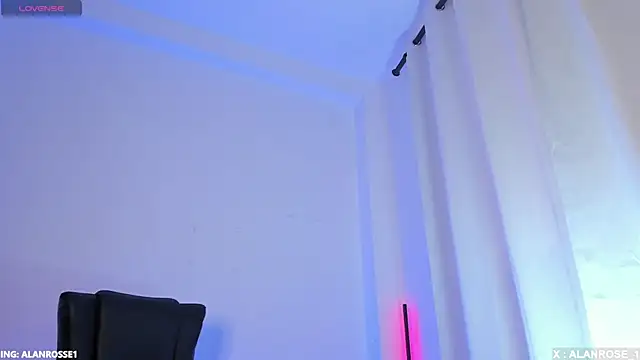 AlanRose01 online show from November 2025 01:32:01 PM