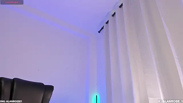 AlanRose01 online show from December 2025 12:58:02 PM