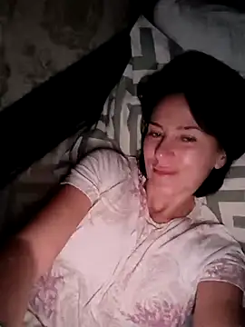 Snapshot of Luna_7777 chatting on November 2025 11:26:01 PM Luna 7777 online show from November 2025 11:26:01 PM