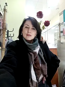 Snapshot of Luna_7777 chatting on November 2025 10:48:02 AM Luna 7777 online show from November 2025 10:48:02 AM