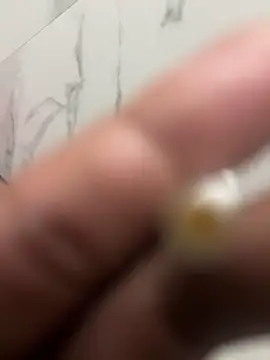 Snapshot of vinospark143 chatting on November 2025 10:02:01 PM vinospark143 online show from November 2025 10:02:01 PM