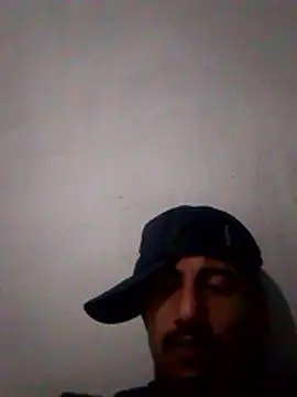 Snapshot of Orlao25cm chatting on January 2026 03:54:01 AM Orlao25cm online show from January 2026 03:54:01 AM