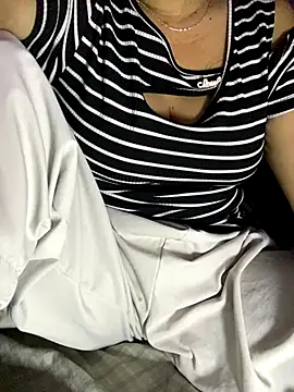 Snapshot of Minibo68 chatting on October 2025 03:52:01 PM Minibo68 online show from October 2025 03:52:01 PM