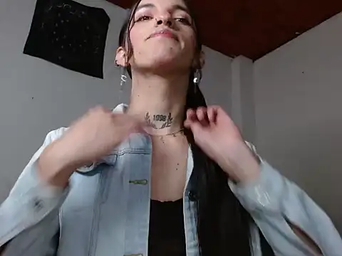 Scarlett crastrawberry online show from April 2026 12:11:02 AM