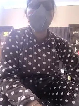 Snapshot of Lovely_Tannu chatting on November 2025 11:02:01 AM Lovely Tannu online show from November 2025 11:02:01 AM