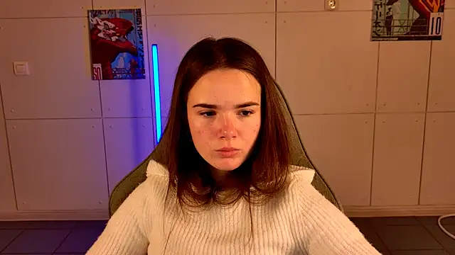 May Bloom online show from October 2025 05:11:02 AM