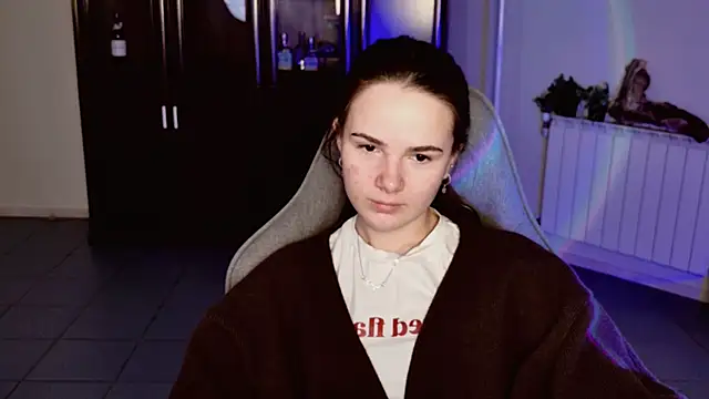 May Bloom online show from January 2026 09:11:01 AM