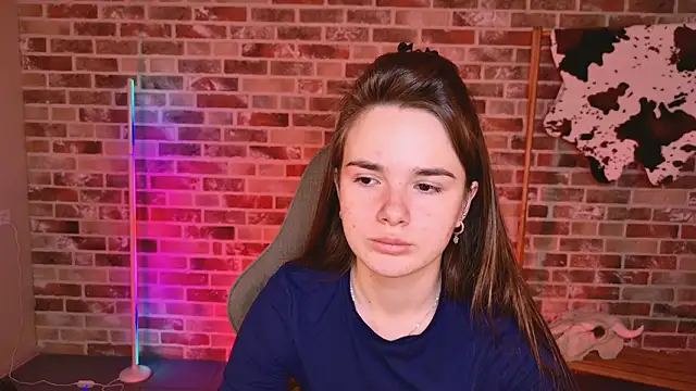 May Bloom online show from March 2026 06:06:02 AM